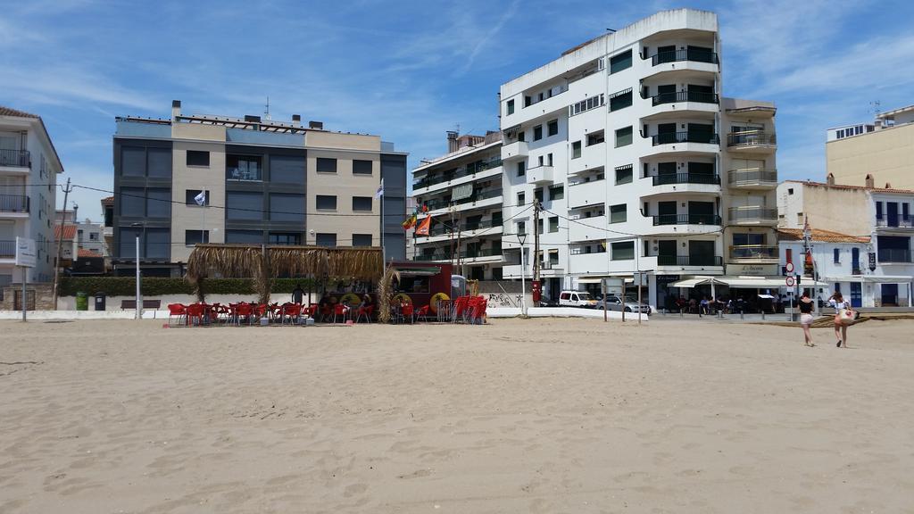 Apartamento Calafell Playa Bagian luar foto